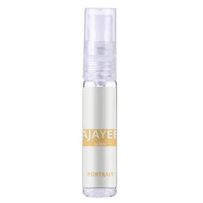 Heldere glazen reisverstuiver voor parfum met witte en gouden details, Ajayeb Dubai portrait