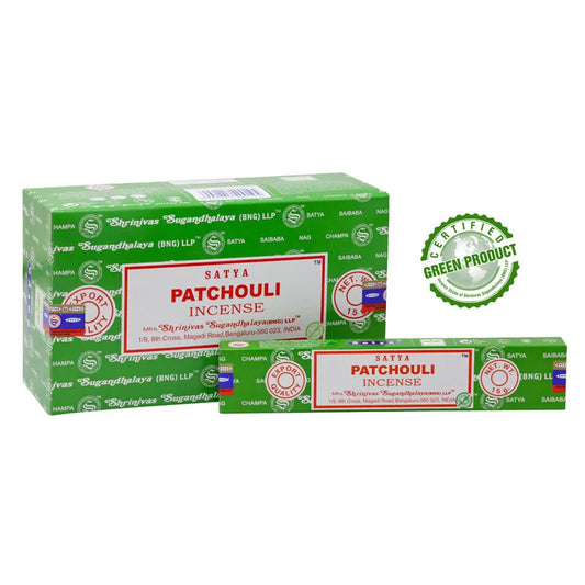Groene doosjes Satya Patchouli wierookstokjes met Arabisch parfum en parfumolie